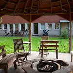 Jaala Hotel Guesthouse 3*