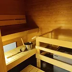 호텔 Jaala Hotel Guesthouse 3*