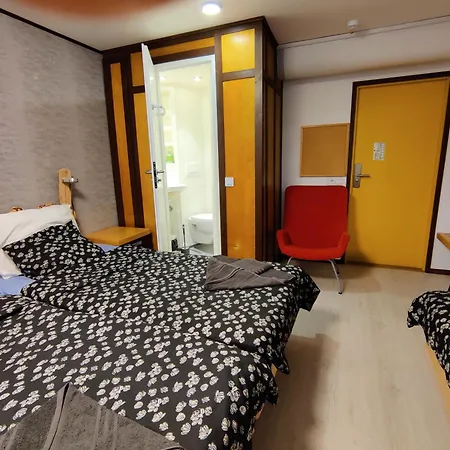 Jaala Hotel Guesthouse 3*