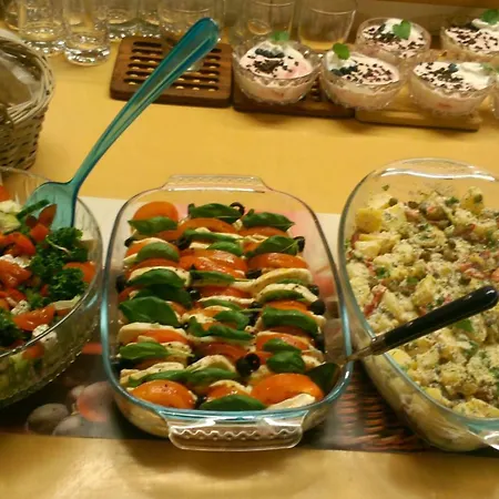 Jaala Hotel Guesthouse Яаала