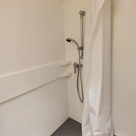 호텔 Jaala Hotel Guesthouse