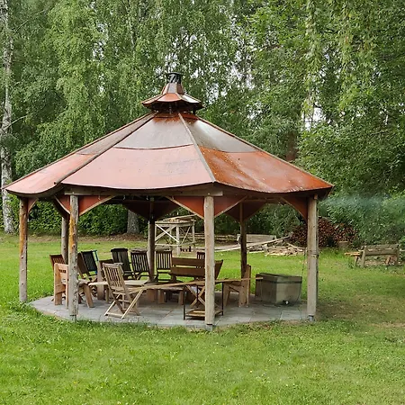 Jaala Hotel Guesthouse Отель