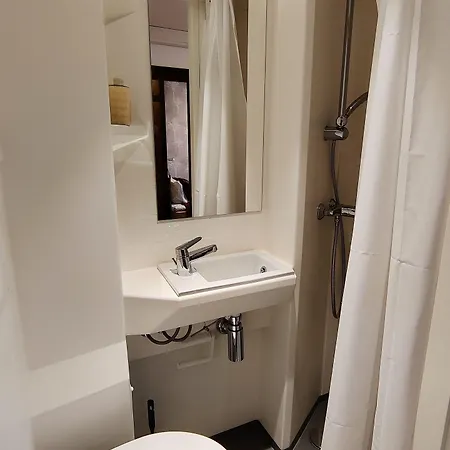 Jaala Hotel Guesthouse Яаала