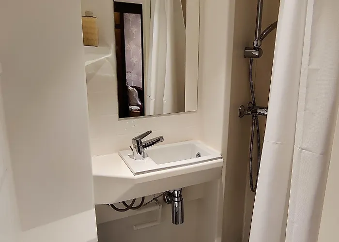 Jaala Hotel Guesthouse Jaala