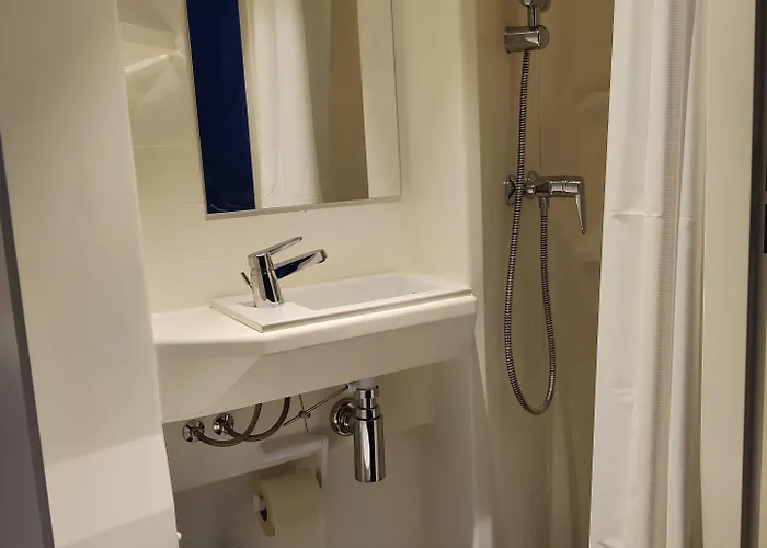 酒店 Jaala Hotel Guesthouse